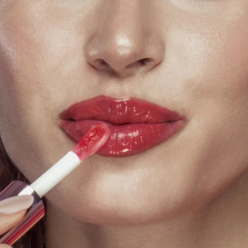 03 jvone milano lip volumizer.webp