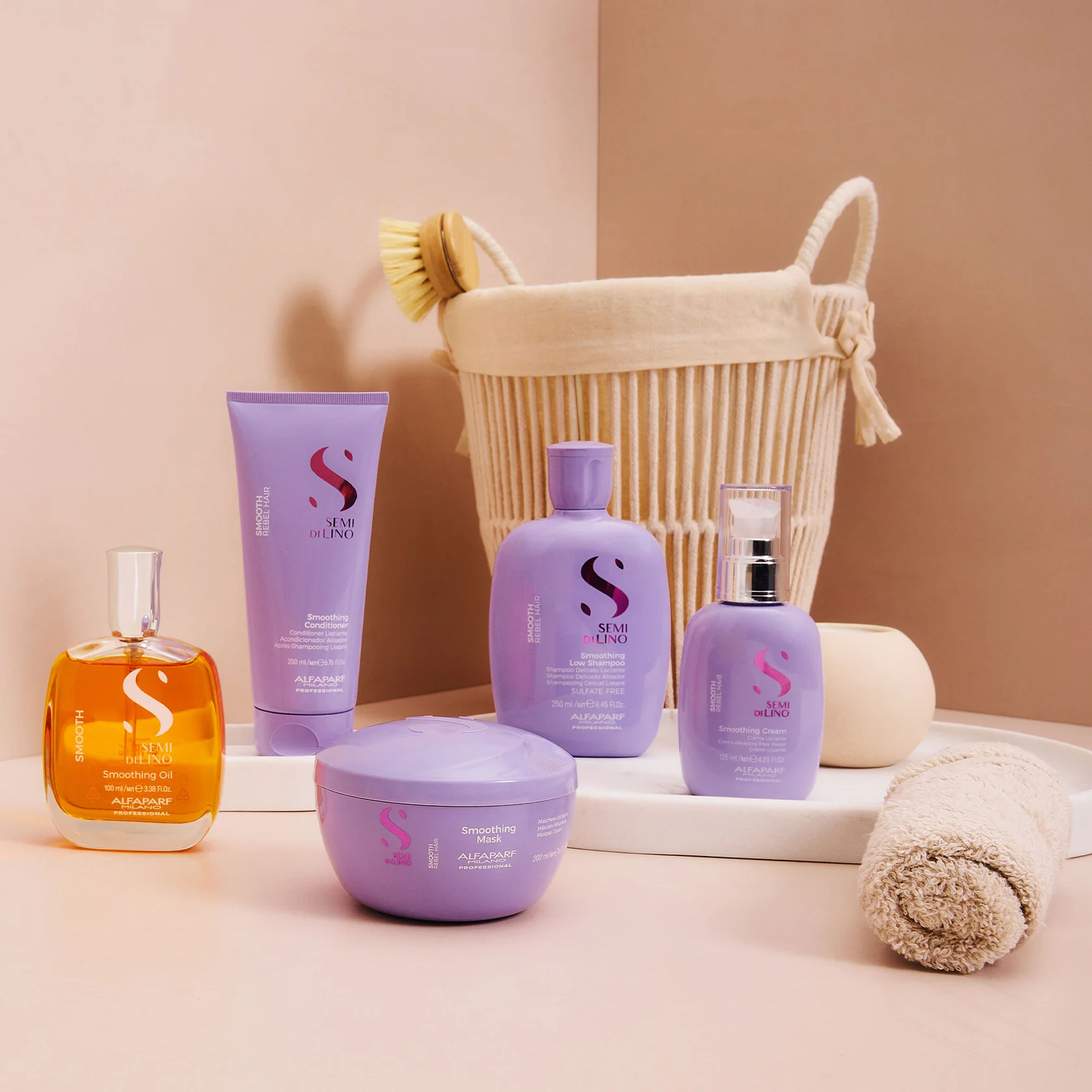 Semi_di_Lino_Alfaparf_Smooth_rebel_Hair_capelli_ribelli.webp
