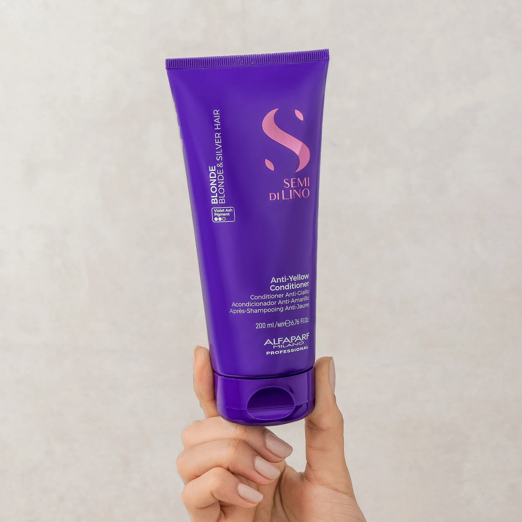 conditioner_anti_giallo_per_capelli_biondi_Alfaparf.webp