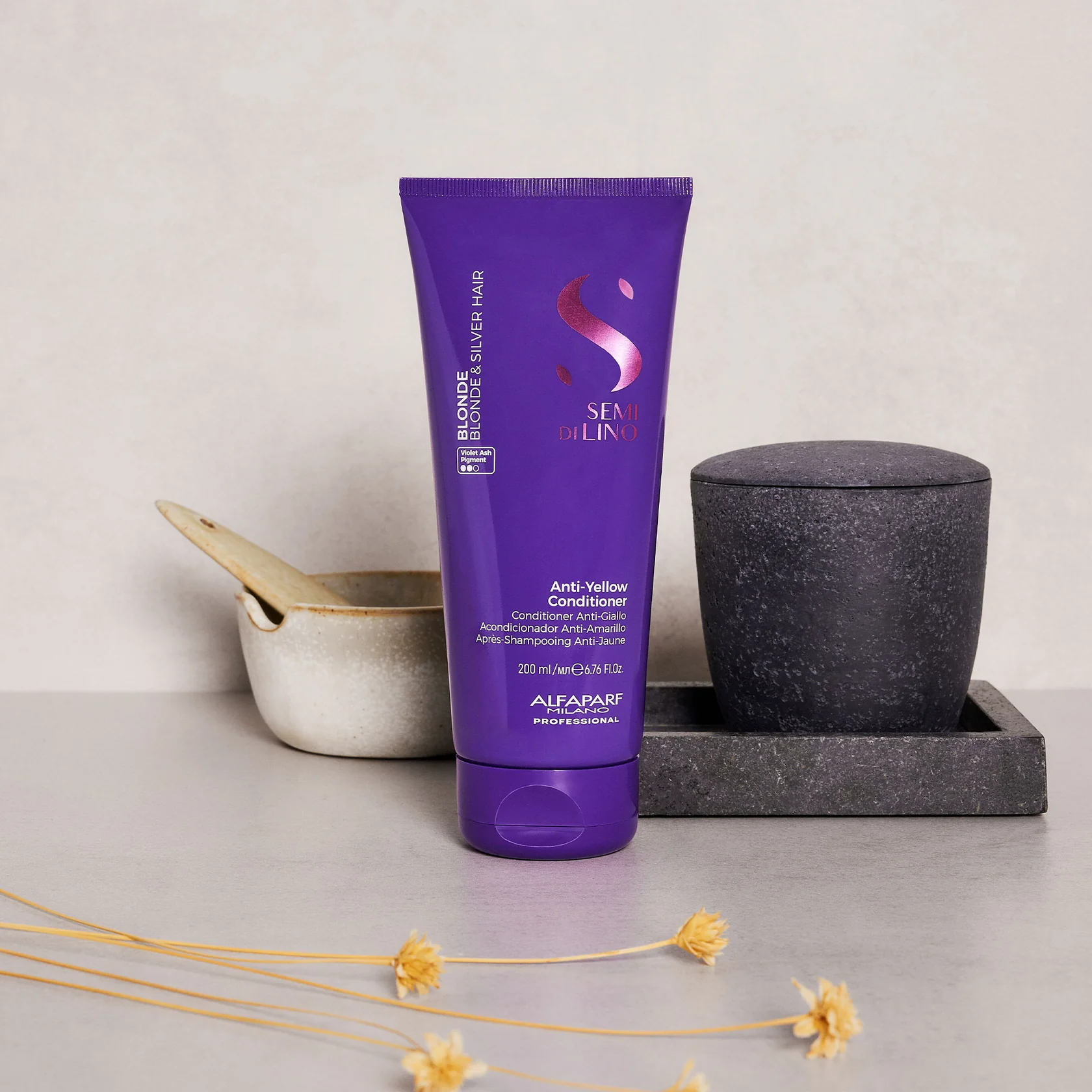 Semi_di_Lino_anti - yellow_conditioner.webp